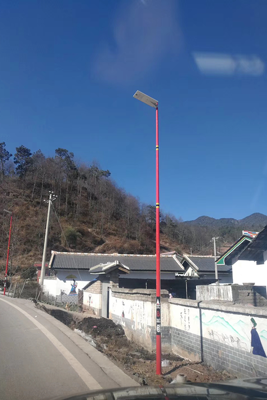 四川7米40W太阳能一体化路灯工程
