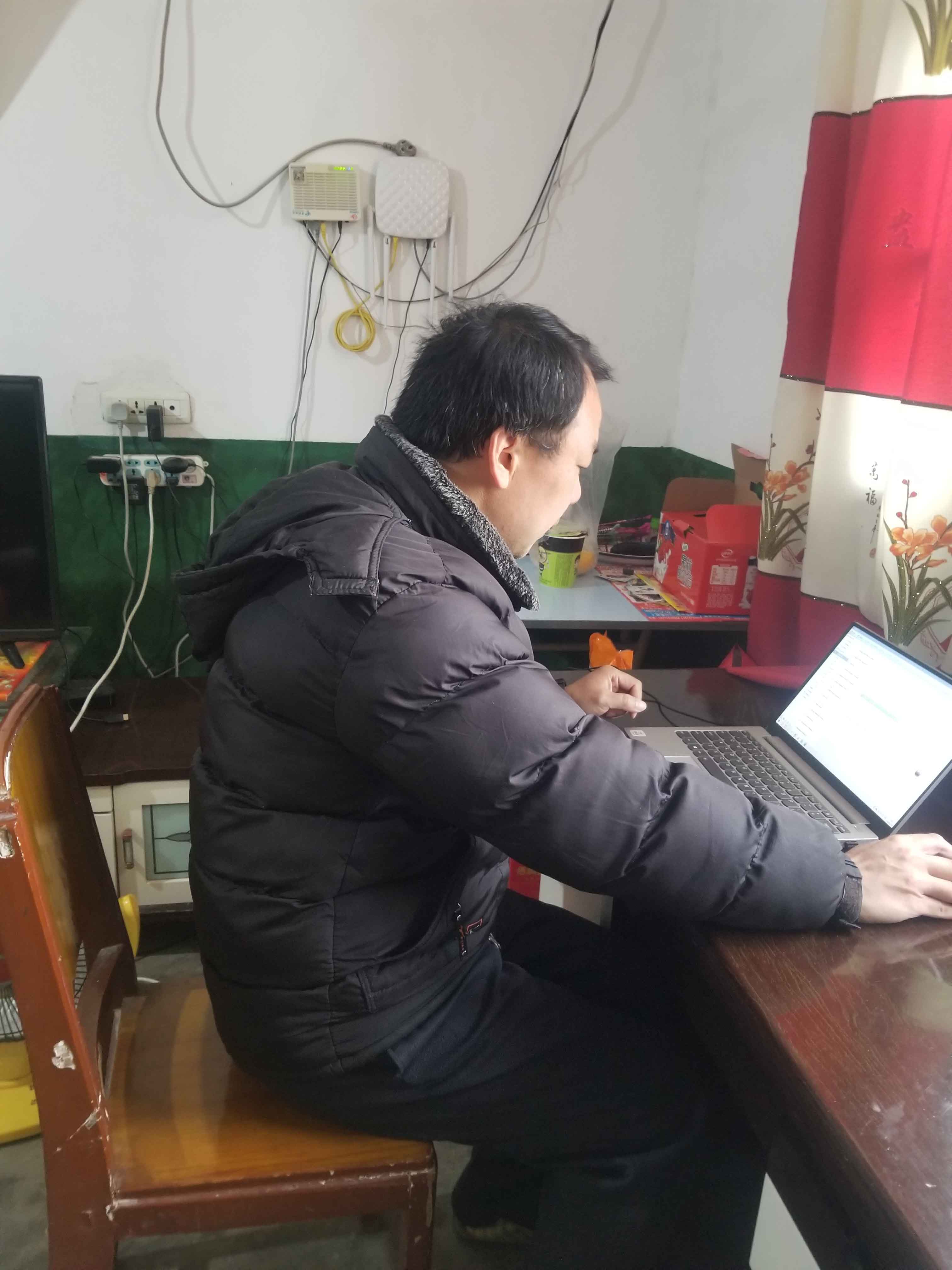 琨能光电复工图片