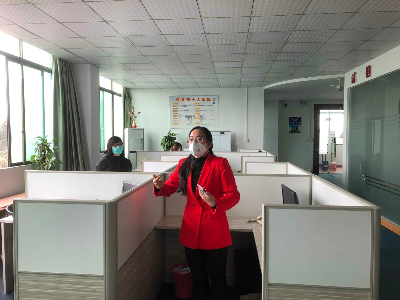 琨能光电复工图片