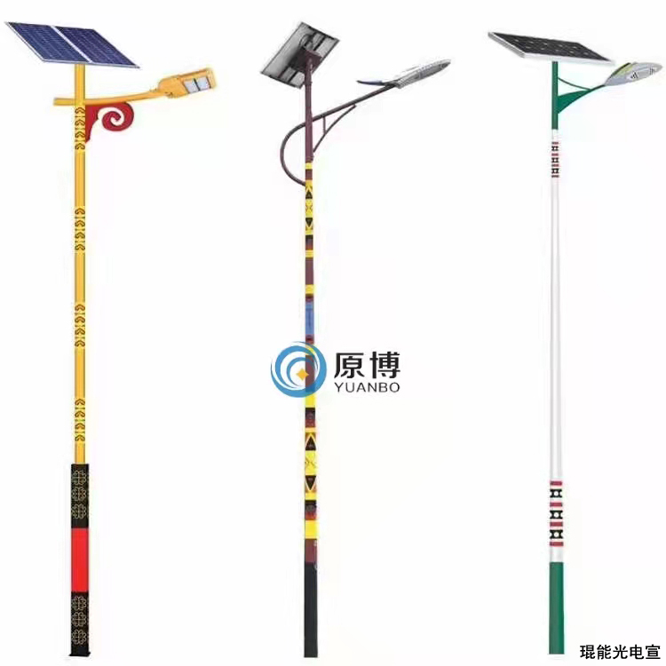中天一轮千里共，桂香幽远醉人间